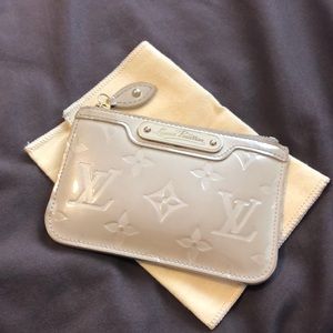 Louis Vuitton Key Pouch Monogram Vernis